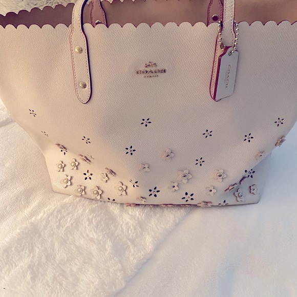 Coach Handbags - Coach City Tote Bag w/Floral Appliqué